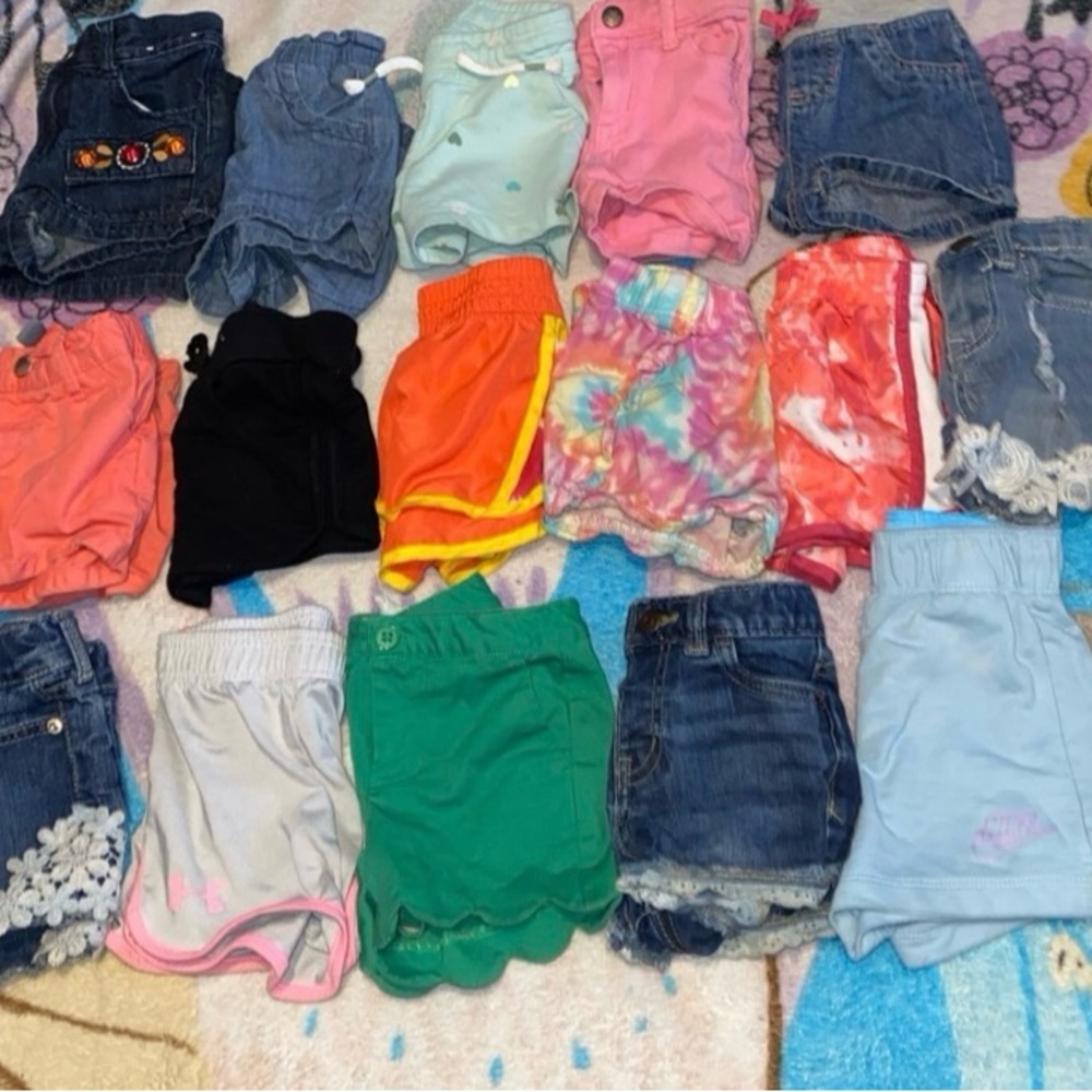 16 pair of shorts size 2t